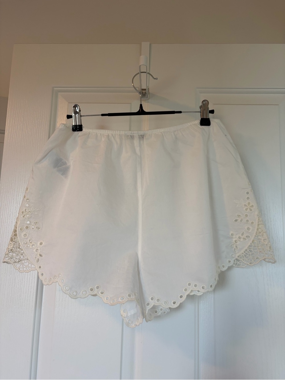 Embroidered Cutwork Sleep Set - Picture 7 of 8